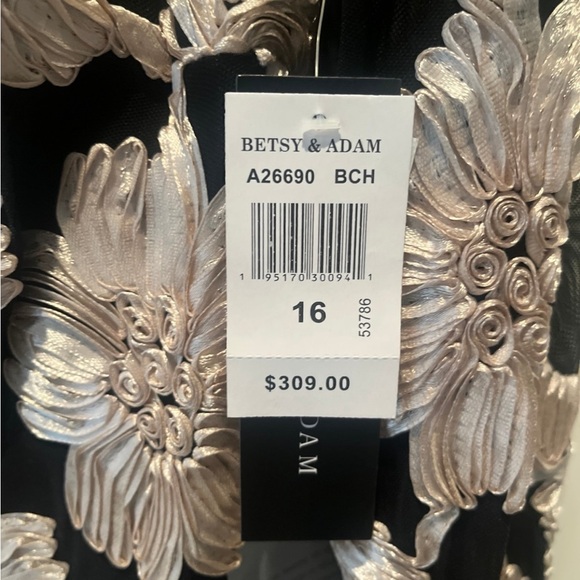 Betsy & Adam Black Dress with Champagne Floral Appliqué - Picture 4 of 8